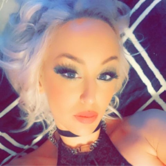 Meet your Posher, Malibuu - Picture 1 of 1